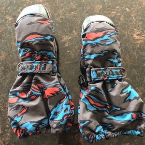 Kids Burton snow gloves